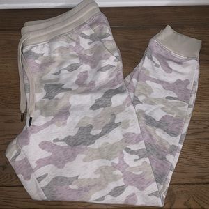 Old Navy Camo print Joggers